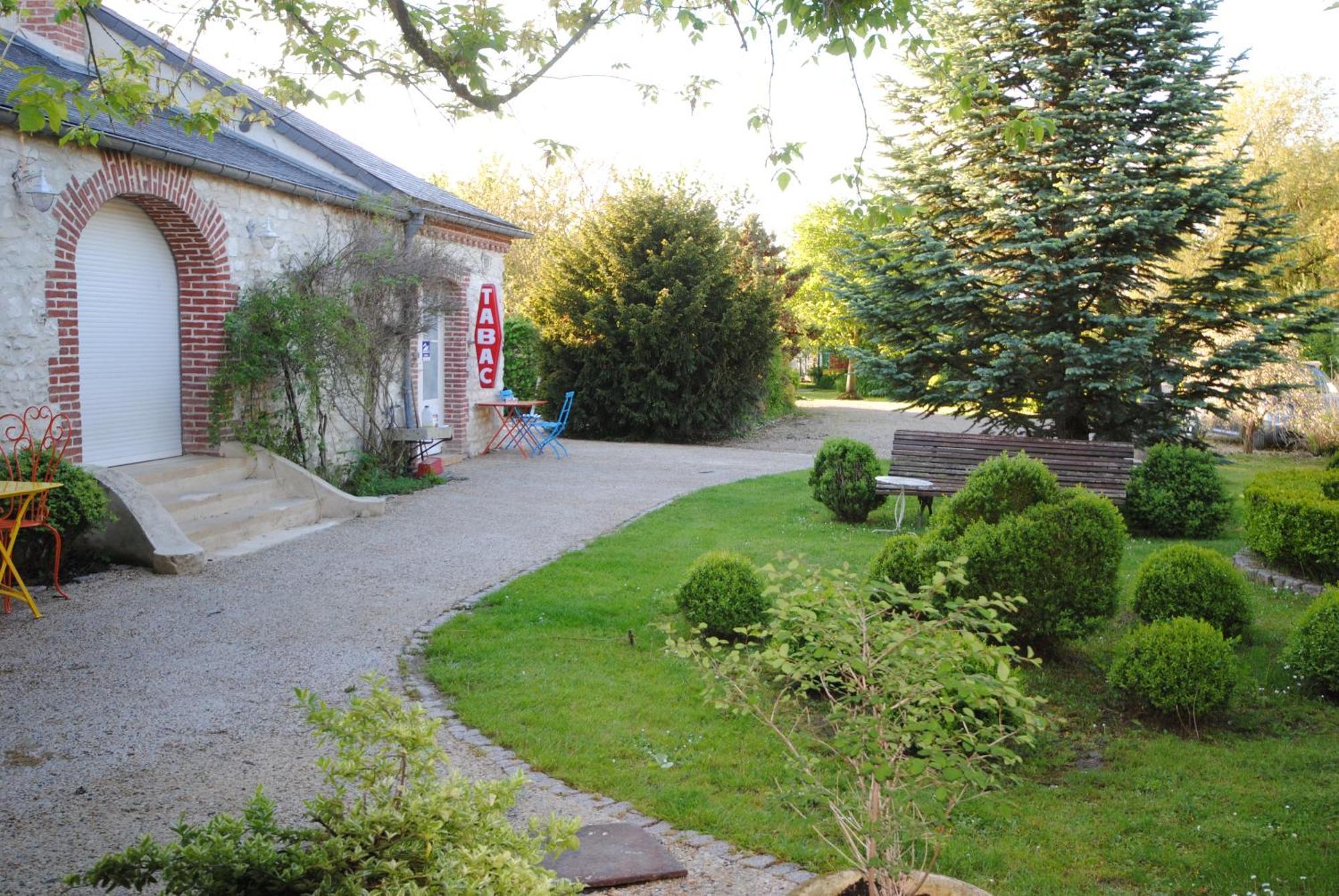 Le Grand Logis - -